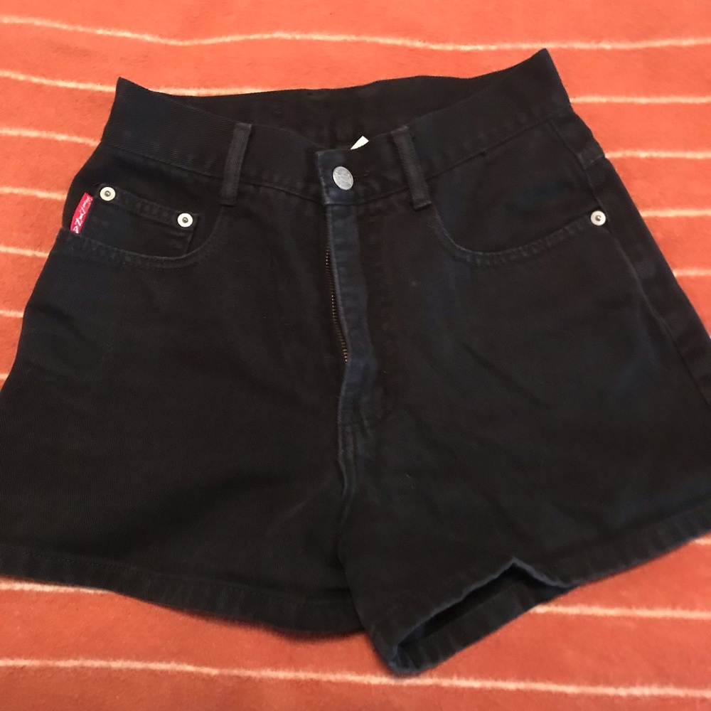 Eunina black shorts - size 3/ 25